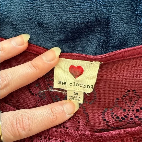 One‎ Clothing Maroon Long Sleeve Blouse Size M - Picture 6 of 6